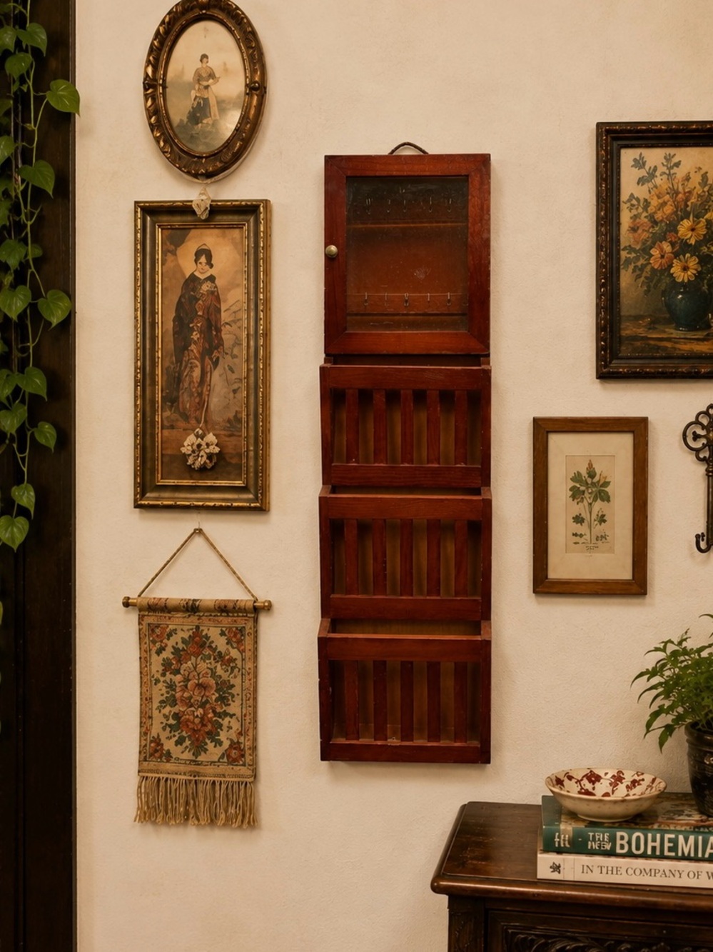 Vintage Wood Wall Organizer Key Holder Cabinet 3 Tier Mail Letter Rack Storage